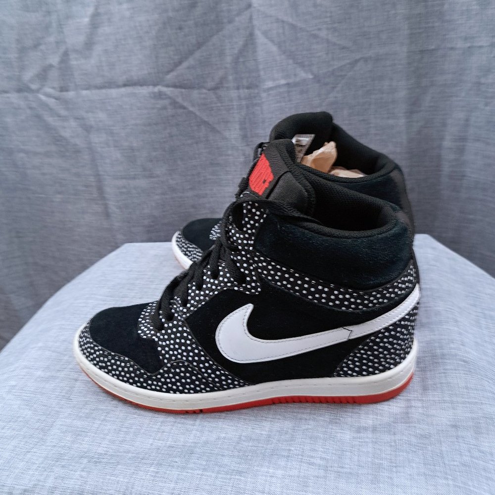 Nike Force Sky High Polka Dot Hidden Wedge Sneakers Womens 9.5 705148-00